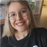 Estudiante de Grado de Magisterio en Primaria y graduada en Bachillerato de Humanidades